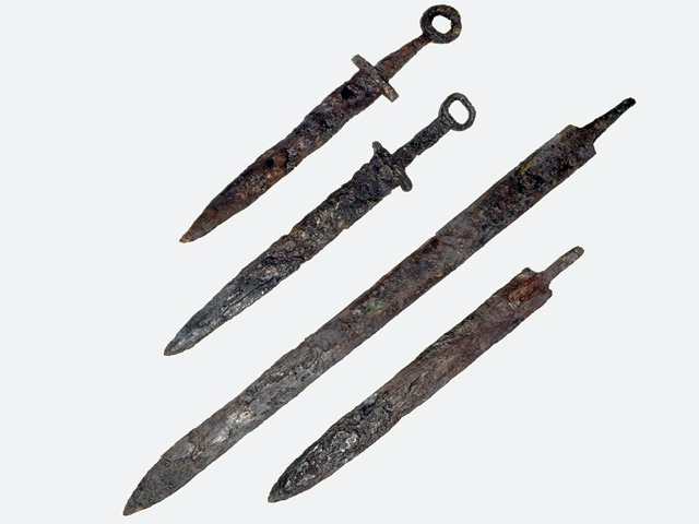 Сарматские мечи 3-2 века до нашей эры. Частная коллекция