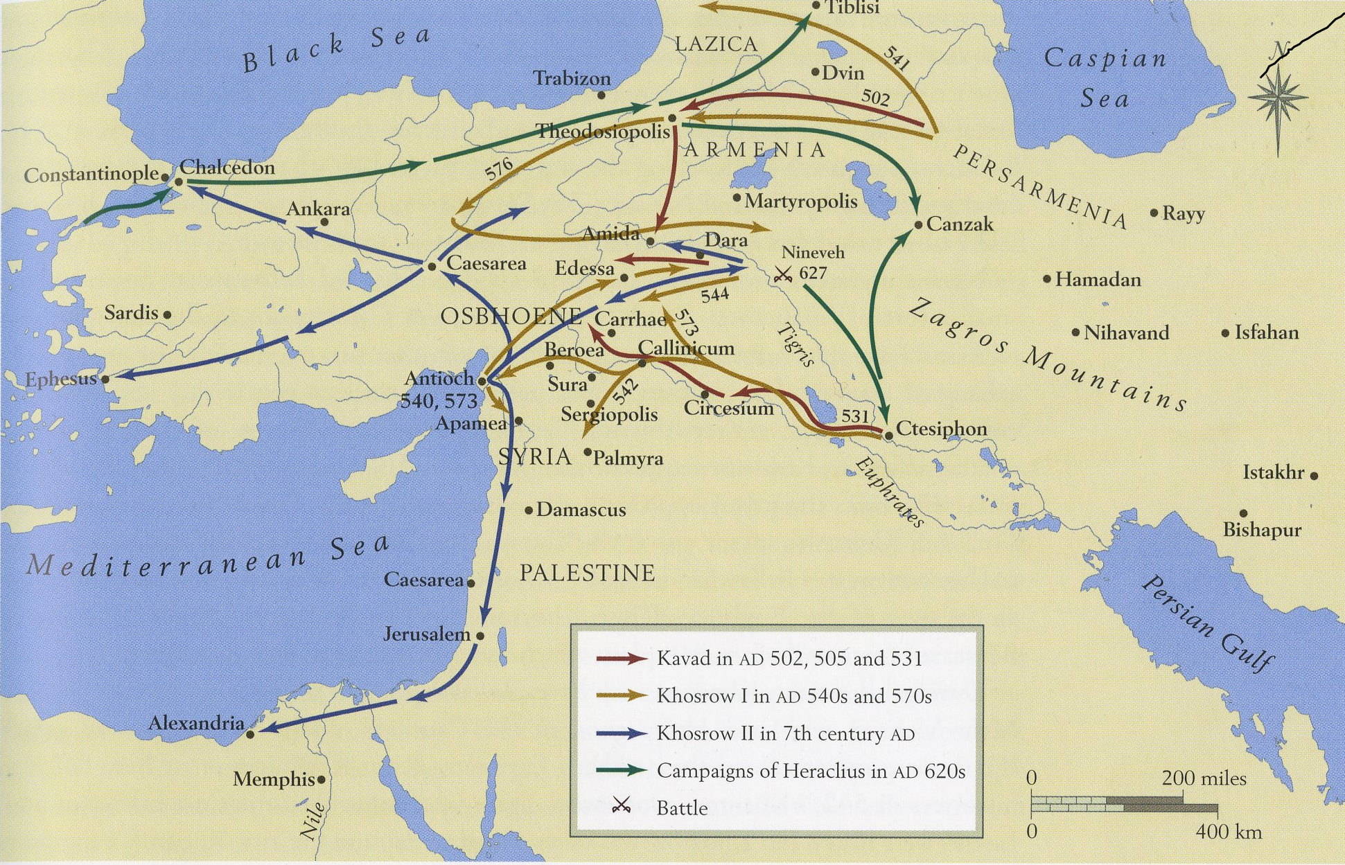 Византийско-персидские войны 6-7 веков. Синими стрелками - действия армии Хосрова II, зелёными - ответные удары Ираклия