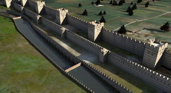 Внешняя стена Константинополя (стена Феодосия) в разрезе и на макете