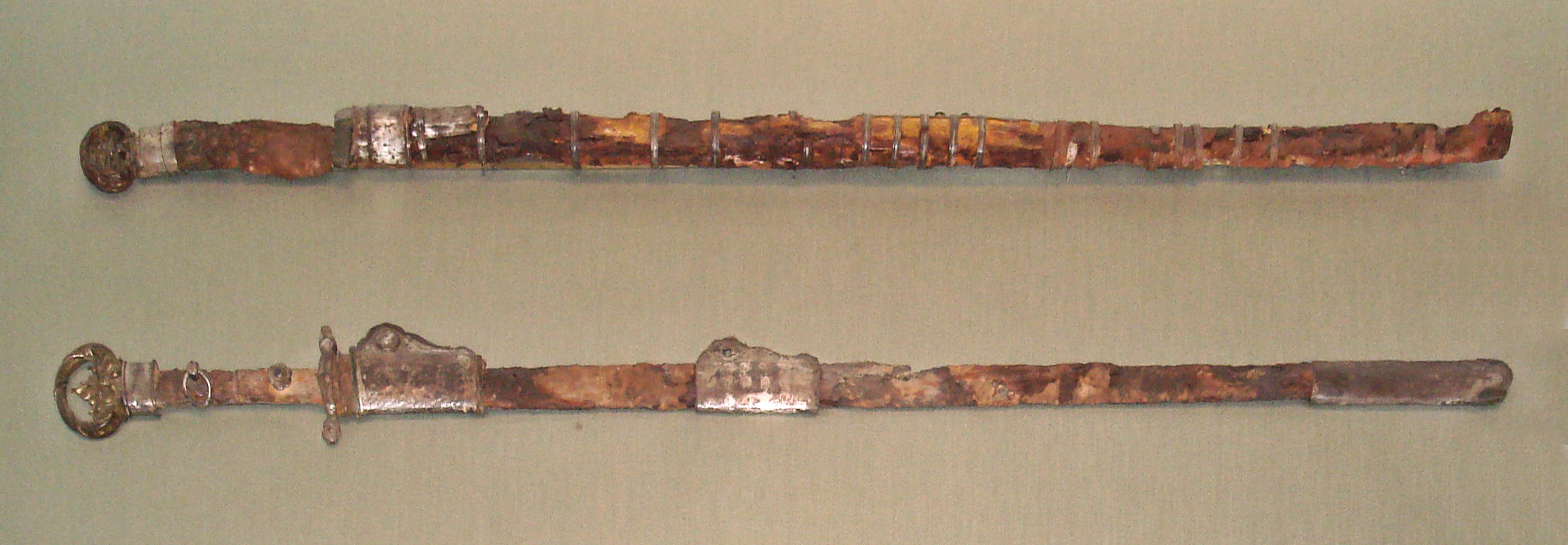 Китайские мечи периода династии Суй (около 600 года нашей эры)
